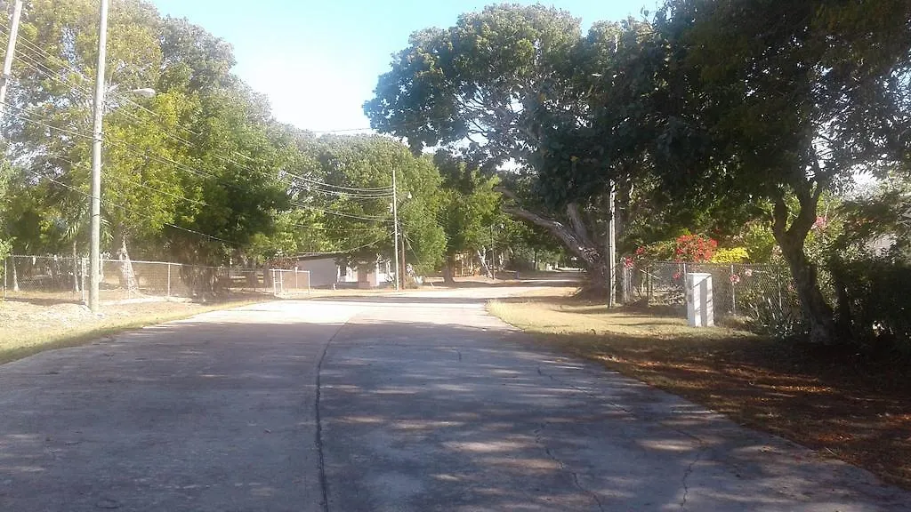Antiguas 1# Budget Rooms Osbourn Guest house