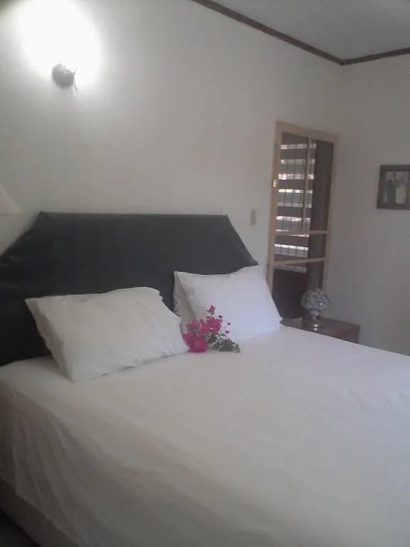 Antiguas 1# Budget Rooms Osbourn 0*,