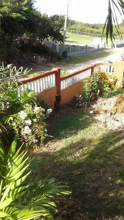 Antiguas 1# Budget Rooms Osbourn Guest house
